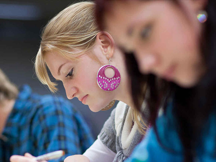 打爆别人短信的软件